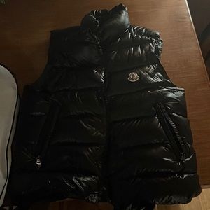 Men’s Moncler Vest (Black)